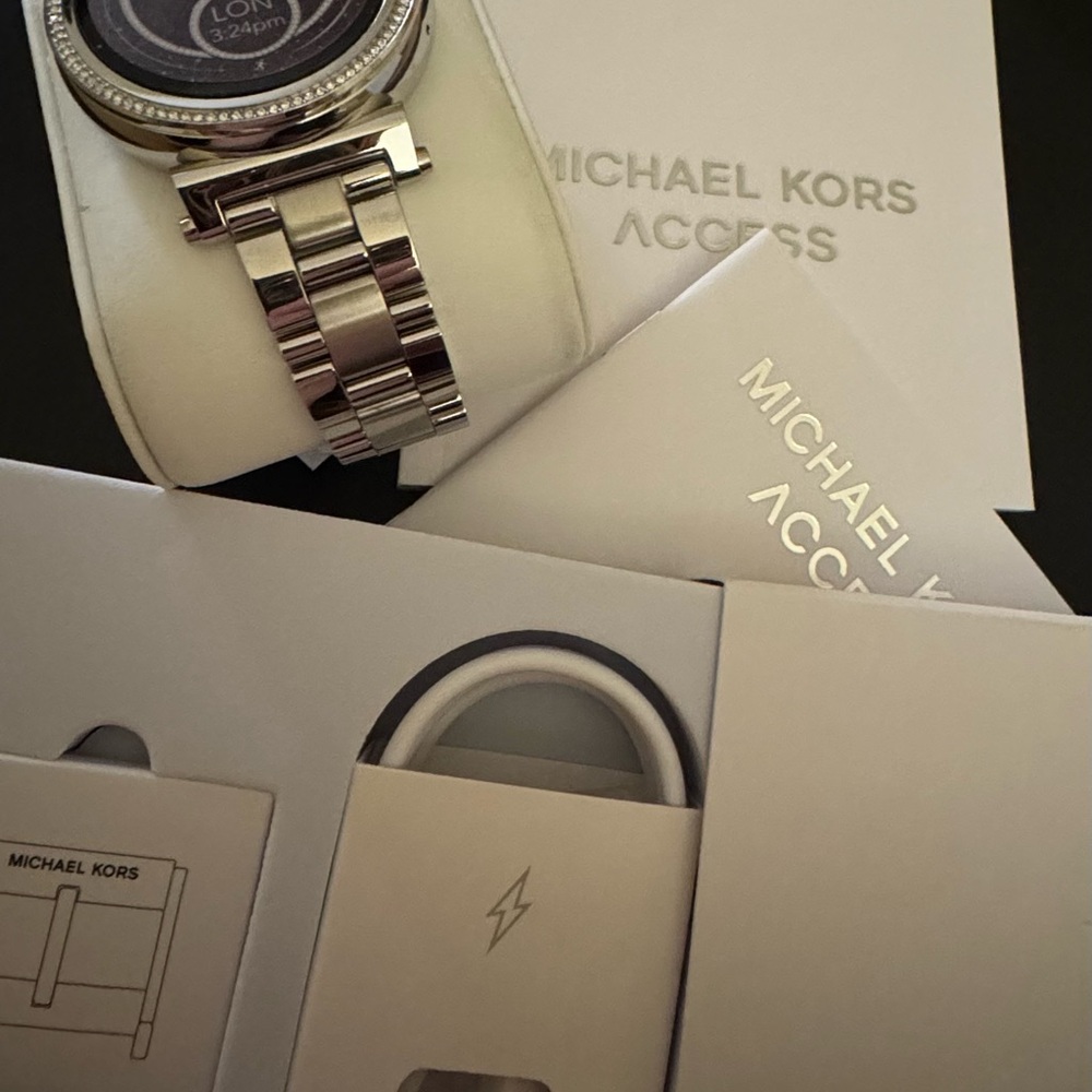 Michael Kors Glittering Silver Smartwatch MKT5020 - Picture 4 of 9
